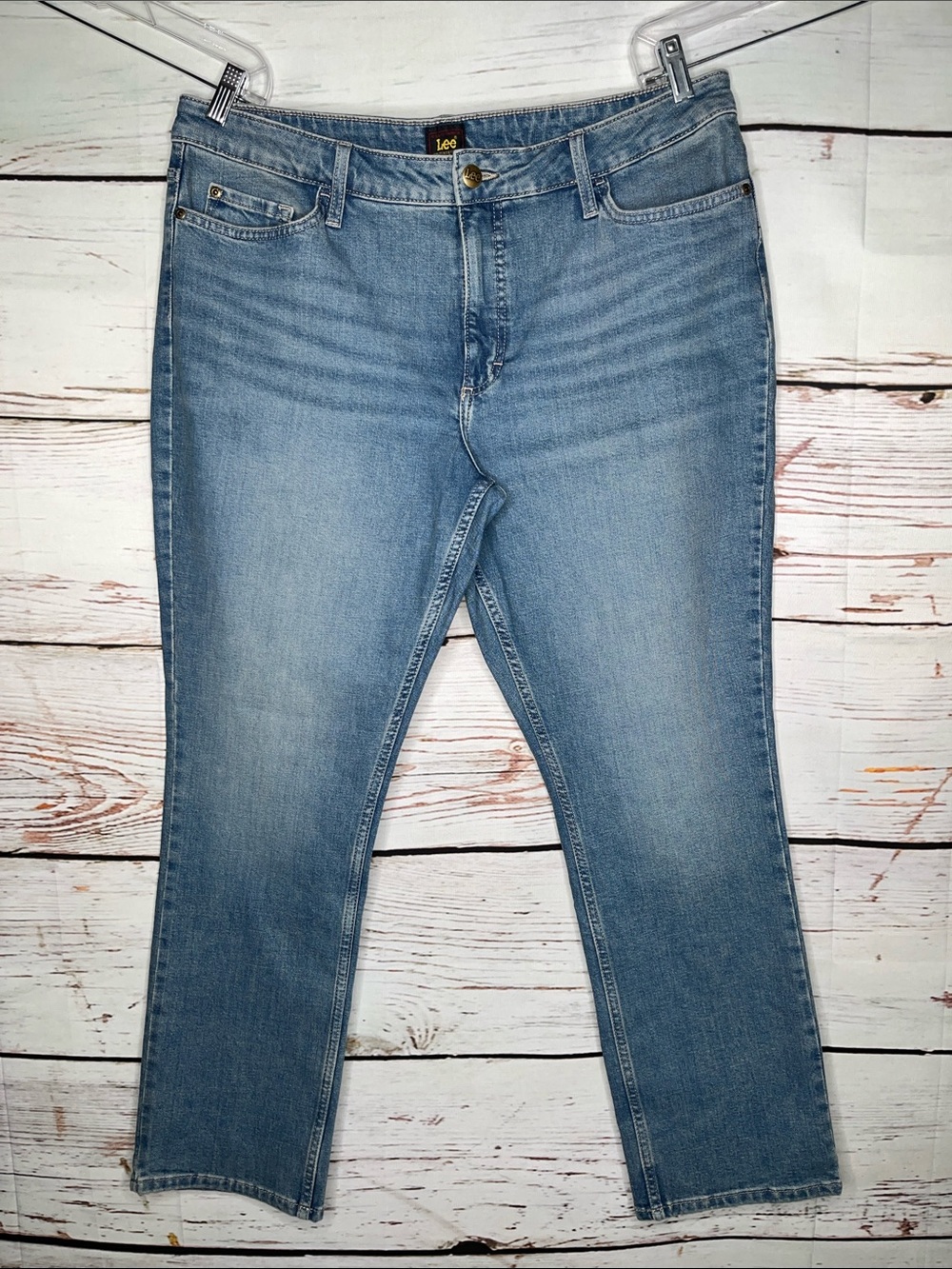 Lee NWT Size 18 Blue Denim Friction Resistant Mid Rise Straight Leg Jeans